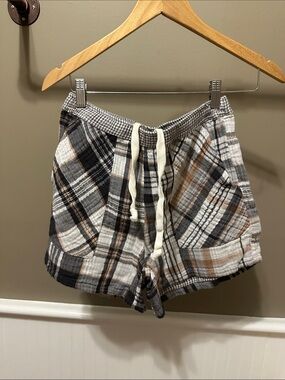 aerie Plaid Drawstring Shorts in Black, White & Brown